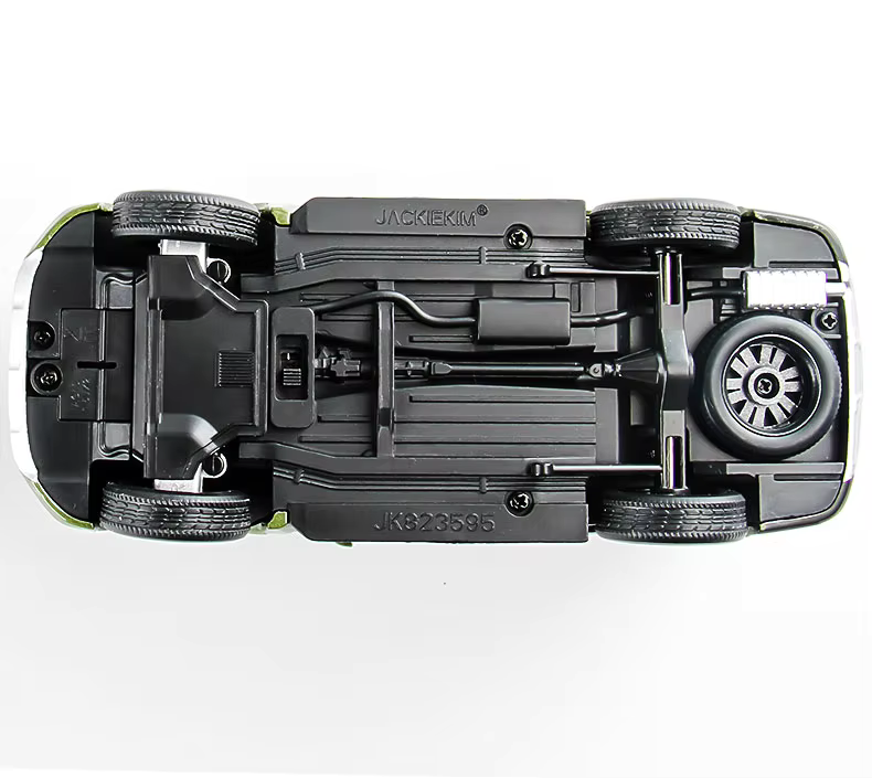Lexus LX600 SUV Sports Iron Car Toy  Light-Up Model Free Wheel Gift for Kids 2 Years older
